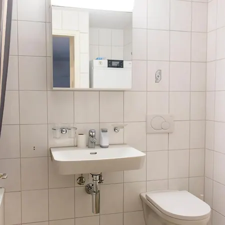 2 Bedroom Aus41-4f- 8045 Appartement Zurich